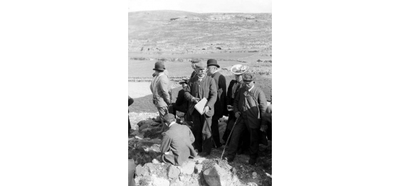 Ο Γερμανός αρχαιολόγος Doerpfeld στη Μήλο 